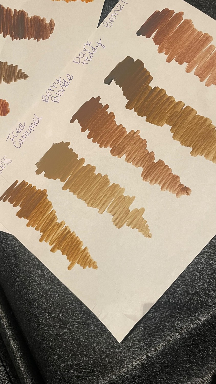Pigment color swatches